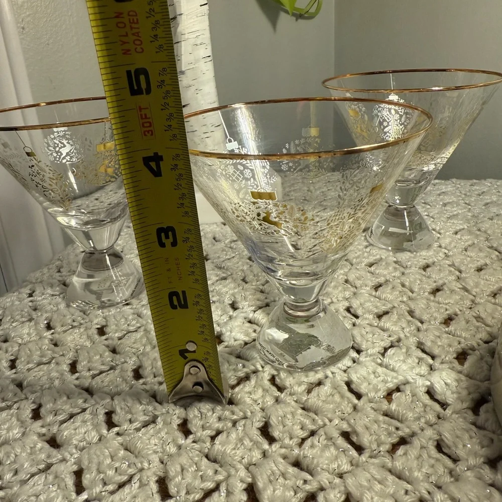 Set of 4 Gold Rimmed Martini Glasses
